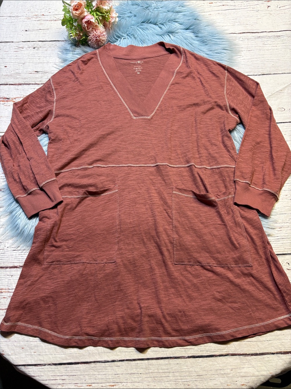 NATURAL LIFE Rose Brown V-Neck Long Sleeve Tunic with Pockets sz M
